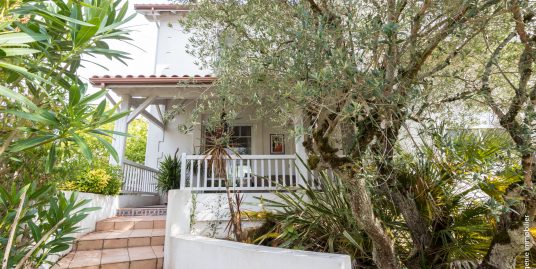 Maison Bourgeoise 210m² avec T2 Indépendant Jardin 420m²