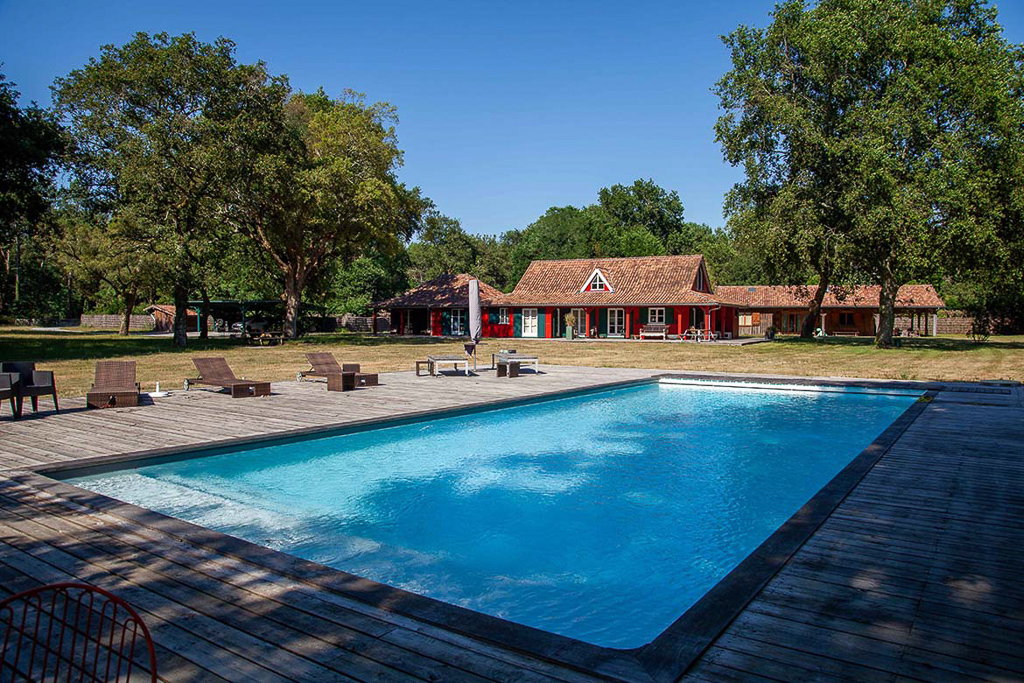 Magnifique Propriété de 2,2Ha et 2 Maisons Parfaitement rénovées+Piscine